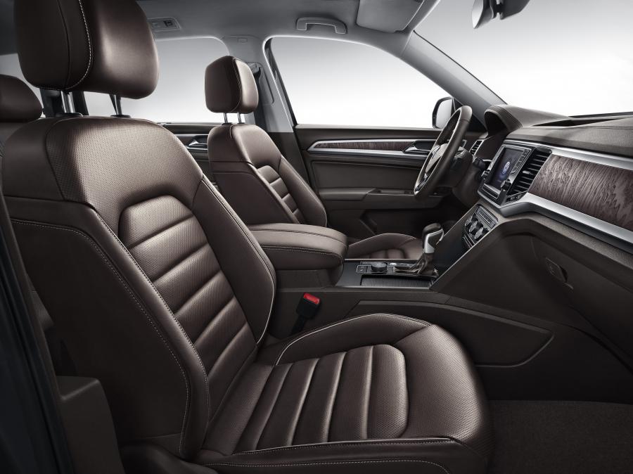 Интерьер Volkswagen Teramont 2017 года  (CN) (фото 22 из 40)
